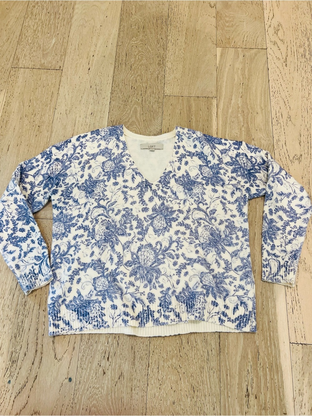LOFT sweater - Picture 2 of 3